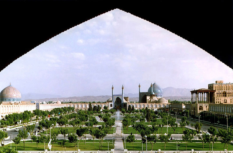 Naqsh-e Jahan square