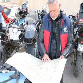 Motorrad-Tour von Paris bis Perspolis