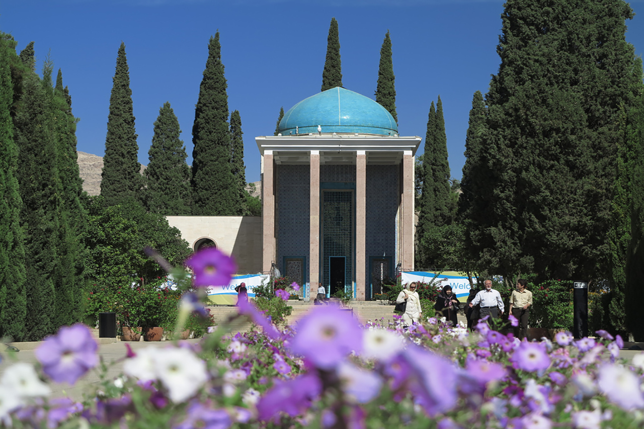  Mausoleum of Saadi